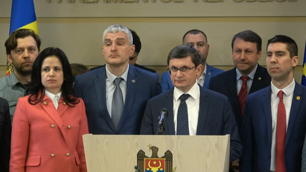 PAS și PPDA, nemulțumiți de inactivitatea Parlamentului: Este strategia lui Dodon
